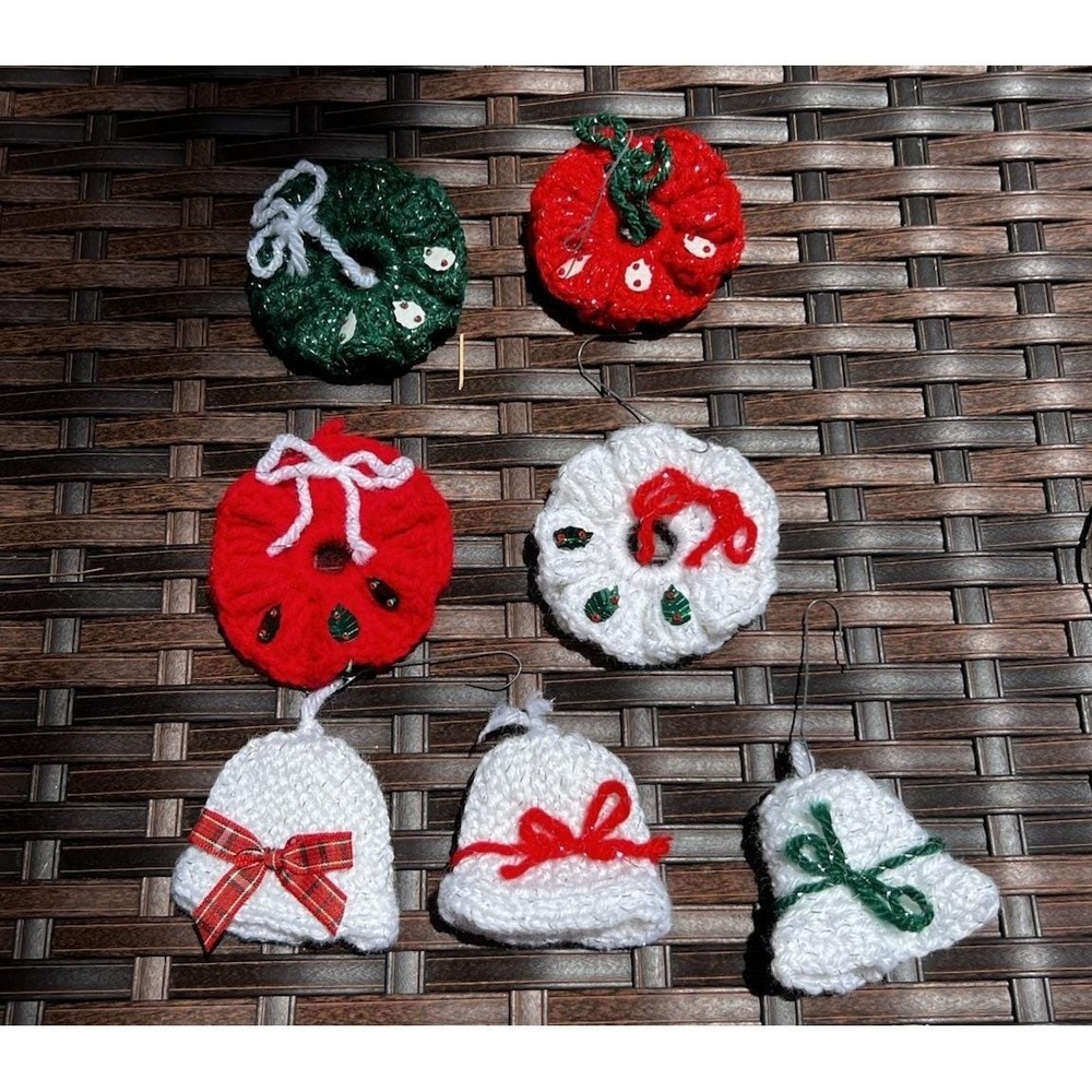 7‎ Vintage Homemade Crochet Christmas Ornaments Wreath Bell Retro Kitschy